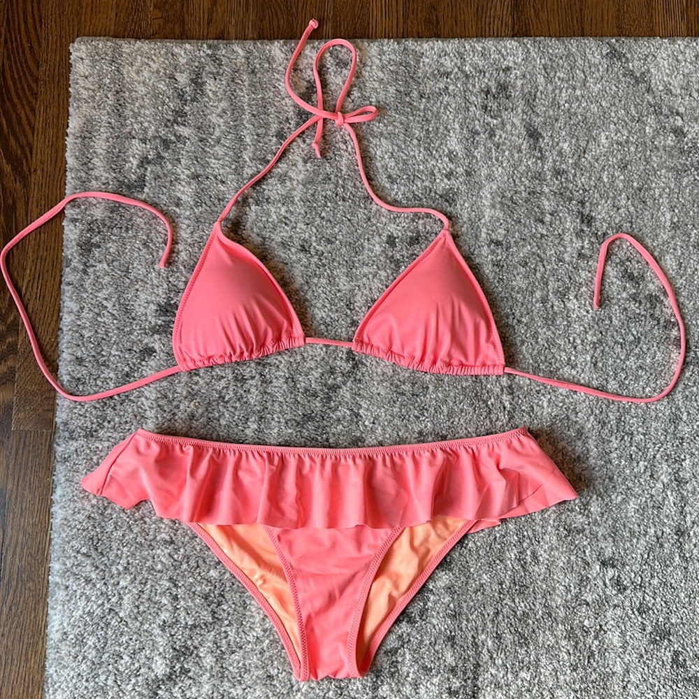 Victoria’s Secret String Frill Bikini Set